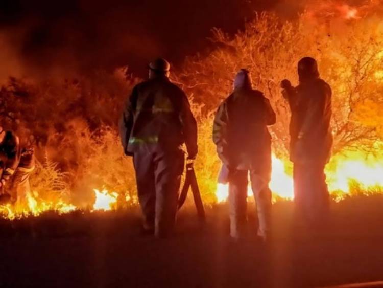 SAN LUIS: CONTROLARON UN INCENDIO EN LA PUNTA