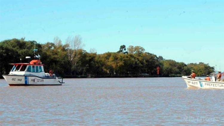 TRAGEDIA EN CORRIENTES: HALLARON LOS CUERPOS DE NIÑO, SU MAMÁ Y UN JOVEN AHOGADOS EN EL RÍO PARANÁ