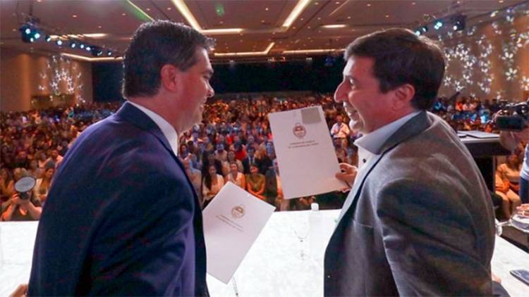 CON 66 MIL TARJETAS ALIMENTARIAS LANZARON EN CHACO EL PLAN NACIONAL "ARGENTINA CONTRA EL HAMBRE"