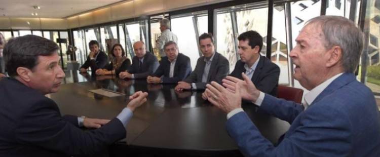 CÓRDOBA FIRMÓ UN ACUERDO CON NACIÓN PARA LA “TARJETA ALIMENTARIA”