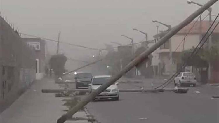 CHUBUT: UN FUERTE TEMPORAL DE VIENTO E INCENDIOS CAUSÓ DESTROZOS EN PUERTO MADRYN