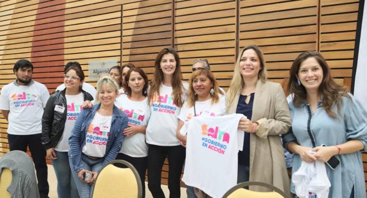 COMENZÓ LA ENTREGA DE LA “TARJETA ALIMENTAR” A LAS FAMILIAS SALTEÑAS