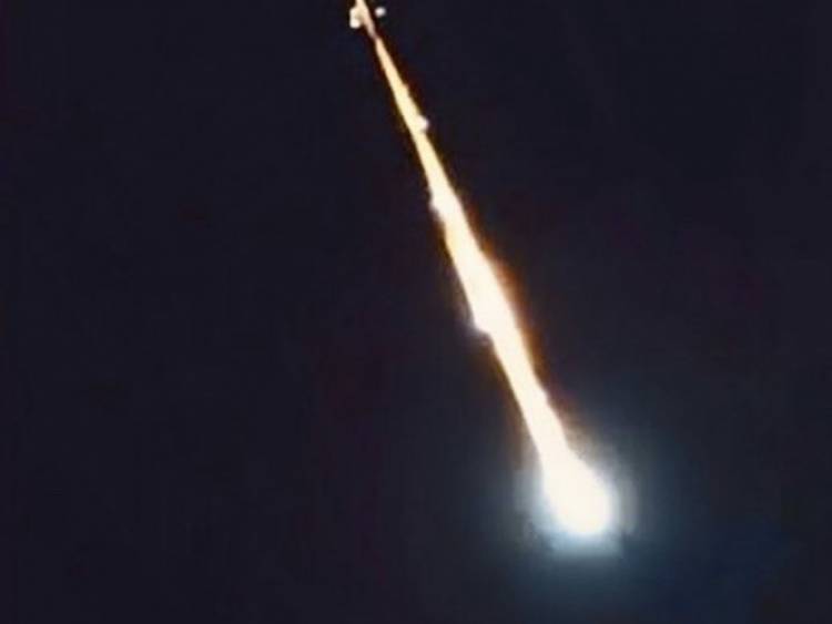 MÉXICO: CAYÓ UN METEORITO E ILUMINÓ EL CIELO CON UNA EXPLOSIÓN