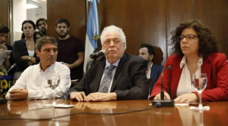 CONFIRMARON EL PRIMER CASO DE CORONAVIRUS EN ARGENTINA, CONTACTARÁN A PASAJEROS QUE VIAJARON CON EL PACIENTE