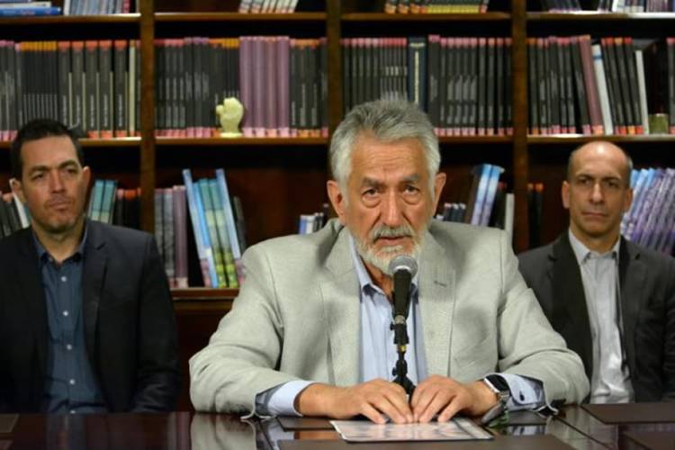 SAN LUIS: EL GOBERNADOR LE PIDIÓ A LOS SANLUISEÑOS QUE SE CUIDEN, CUMPLAN LA NORMA Y SE QUEDEN EN SUS DOMICILIOS