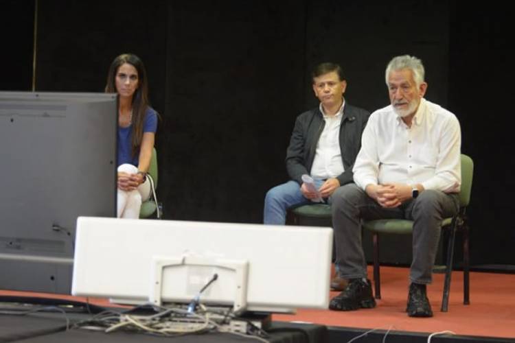 AISLAMIENTO OBLIGATORIO POR CORONAVIRUS: EL GOBERNADOR DE SAN LUIS REALIZÓ OTRA VIDEOCONFERENCIA CON TODOS LOS INTENDENTES DE LA PROVINCIA