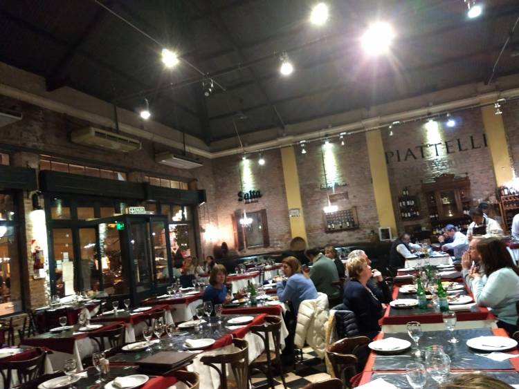 DESDE ESTE VIERNES SE ABREN BARES Y RESTAURANTE EN SALTA