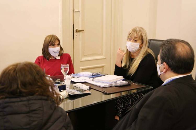TUCUMÁN: EL MINISTERIO DE SALUD JUNTO AL SIPROSA ANALIZARON LA NUEVA APP PARA GESTIONAR TURNOS VIRTUALES