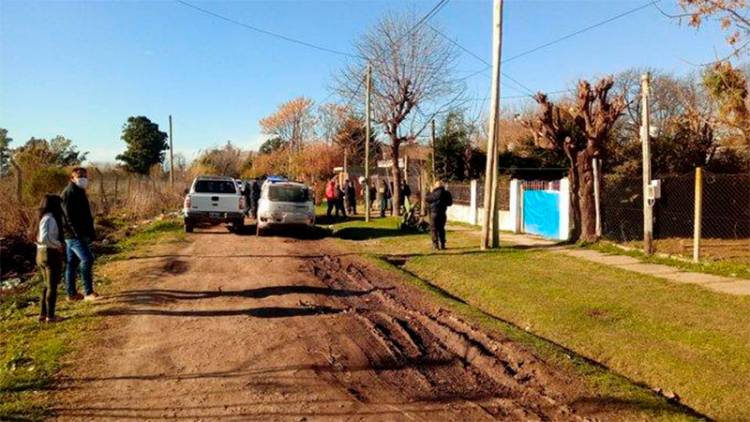 DOBLE FEMICIDIO: HALLARON ASESINADAS A UNA JOVEN Y A SU PEQUEÑA HIJA DE CUATRO AÑOS