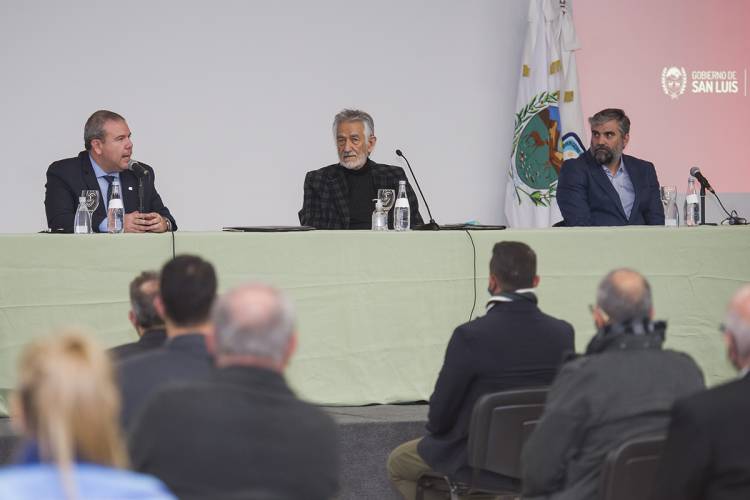 DESARROLLO DEPORTIVO: EN UN TRABAJO MANCOMUNADO, EL GOBIERNO DE SAN LUIS PONDRÁ EN VALOR UN PREDIO DE LA UNSL