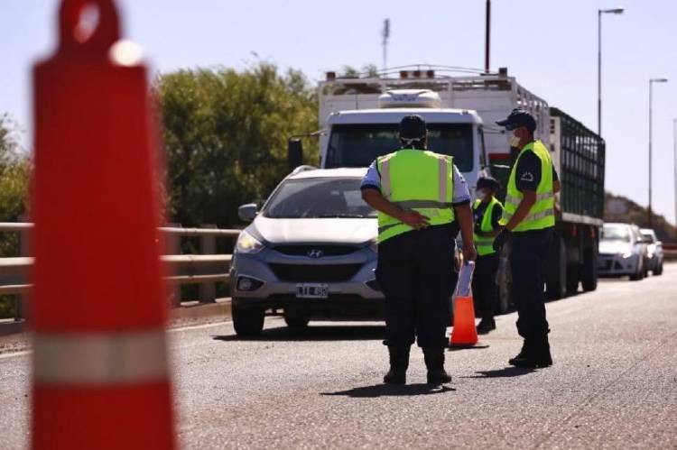 CORONAVIRUS: PROYECTO DE LEY QUE PROPONE UN PASAPORTE SANITARIO PARA CIRCULAR POR EL PAÍS