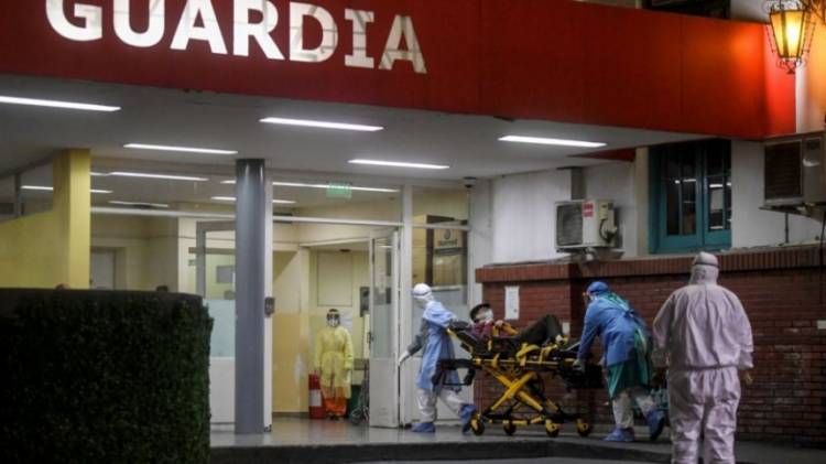 EN OTRA JORNADA DE CIFRAS RÉCORD, ARGENTINA SUPERÓ LAS 20.000 MUERTES POR COVID-19