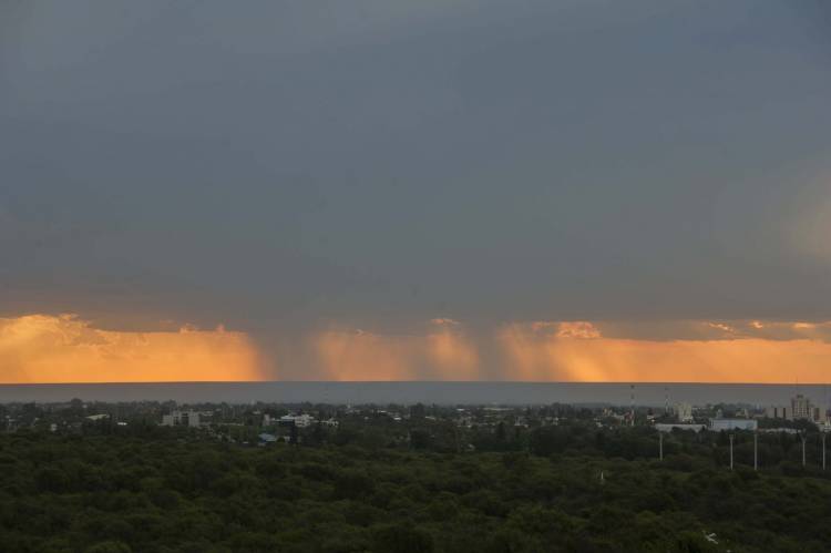 ALERTA POR TORMENTAS FUERTES EN EL SUR DE LA PROVINCIA DE SAN LUIS, QUE SE DESPLAZARÁN AL NORESTE