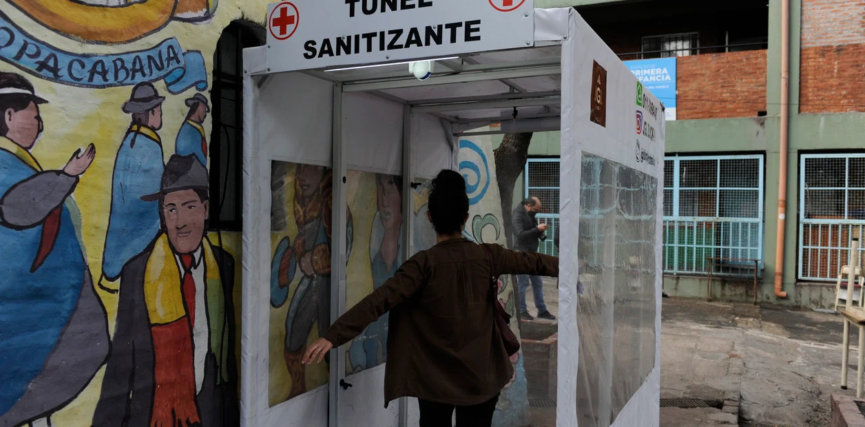 CORONAVIRUS EN ARGENTINA: 11.712 NUEVOS CASOS POSITIVOS Y 406 MUERTES EN LAS ÚLTIMAS 24 HORAS