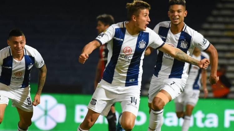 LA “T” FESTEJÓ EN CÓRDOBA ANTE NEWELL'S EN EL INICIO DE LA LIGA PROFESIONAL DE FÚTBOL