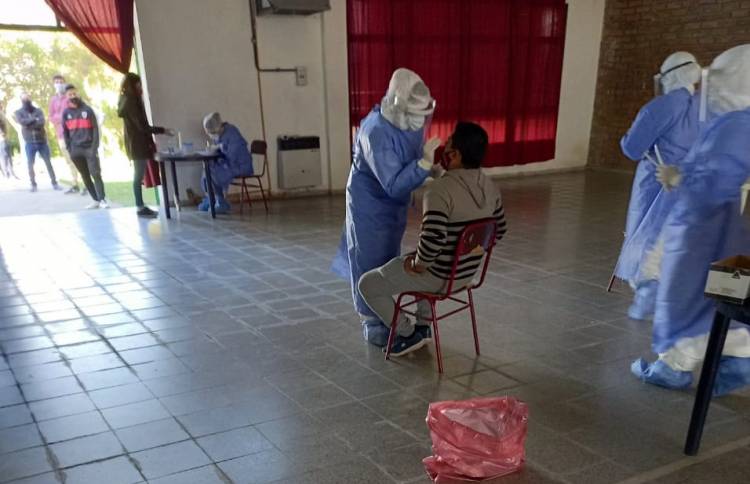 EN LA PROVINCIA DE SAN LUIS ESTE DOMINGO SE REGISTRARON 274 CASOS DE COVID-19 Y 6 MUERTES