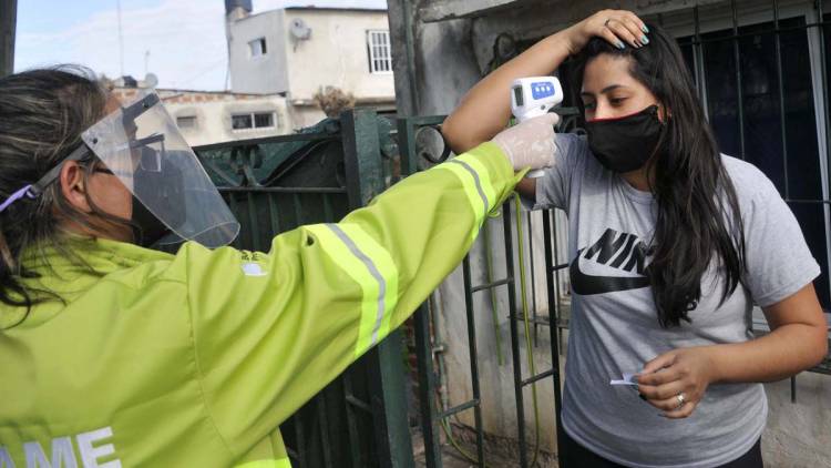 CORONAVIRUS EN ARGENTINA: HOY REPORTARON 10.621 CONTAGIOS Y 379 FALLECIMIENTOS