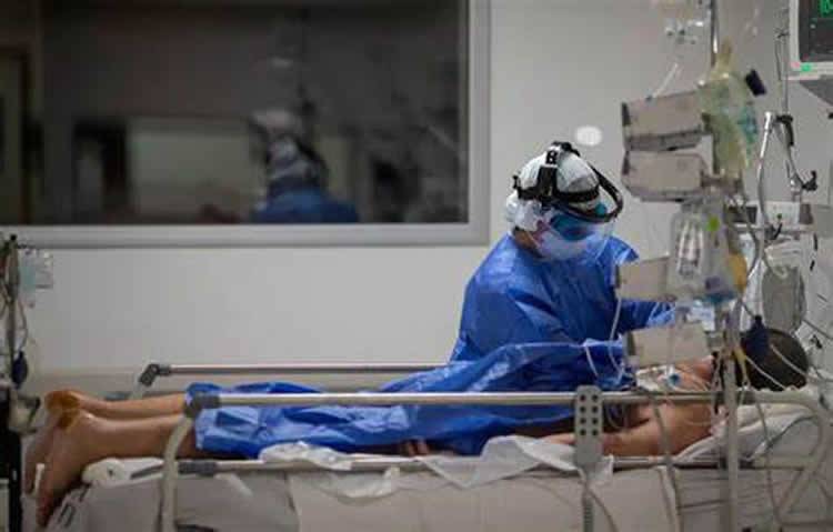 CORONAVIRUS EN ARGENTINA: ESTE SÁBADO SE INFORMARON 112 MUERTES Y 7140 NUEVOS CASOS EN EL PAÍS