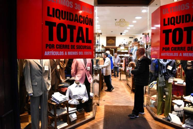 DURANTE EL AÑO CERRARON 90.000 COMERCIOS EN TODO EL PAÍS POR EL IMPACTO DE LA PANDEMIA