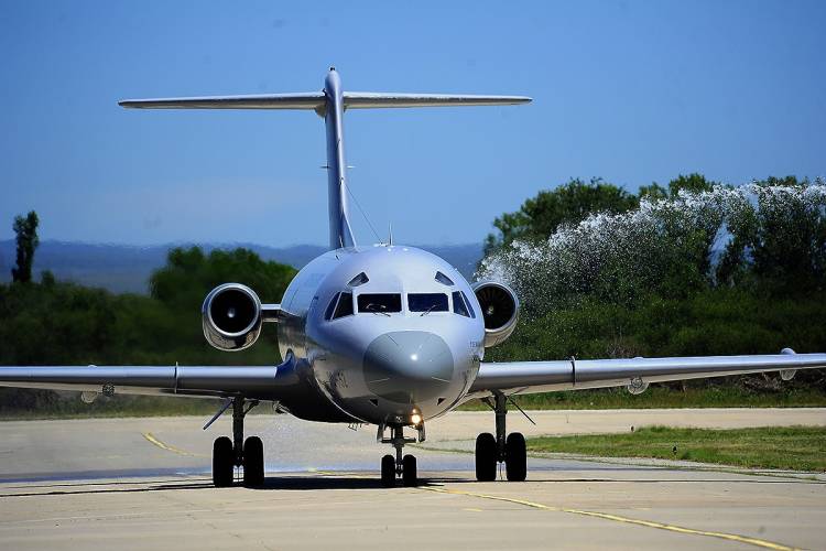 SAN LUIS: ARRIBÓ EL AVIÓN INAUGURAL DEL NUEVO SERVICIO DE TRASLADO AÉREO ENTRE EL VALLE DEL CONLARA Y BUENOS AIRES