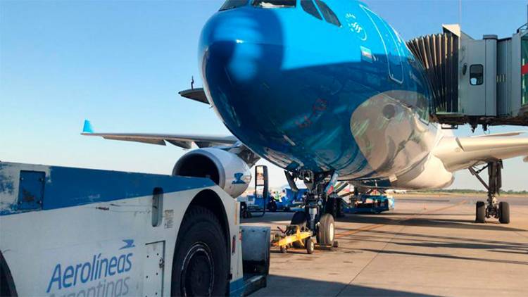 ESTE MEDIODÍA LLEGARÁ A ARGENTINA EL AVIÓN CON 220.000 DOSIS DE SPUTNIK V, TAMBIÉN TRAE 20.000 PARA BOLIVIA