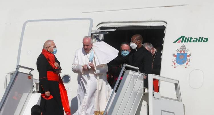 EL PAPA FRANCISCO INICIÓ SU DIFÍCIL VIAJE POR IRAK