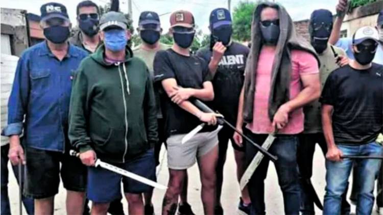 INSEGURIDAD EN TUCUMÁN: CREARON UNA "MILICIA VECINAL" PARA ENFRENTAR A LOS LADRONES DEL BARRIO