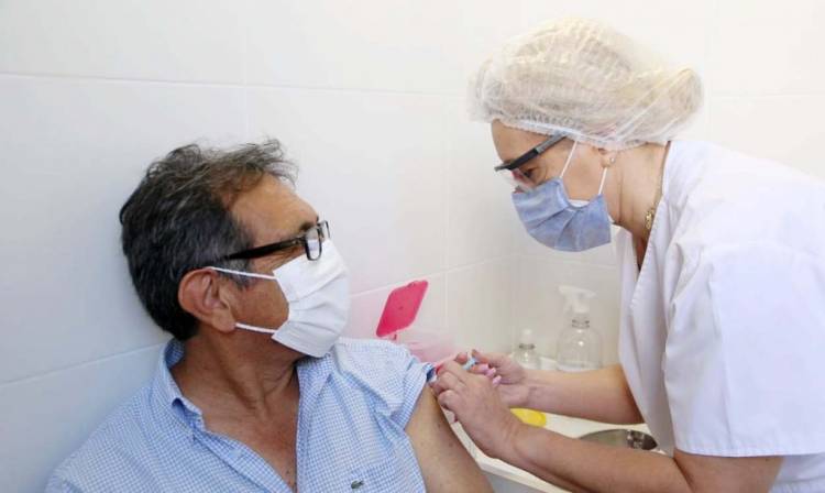 CORONAVIRUS: HOY SE REANUDA LA VACUNACIÓN EN TODA LA PROVINCIA DE TUCUMÁN