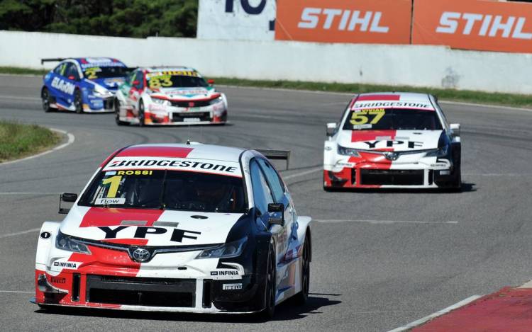 MATÍAS ROSSI SE IMPUSO EN EL SÚPER TC2000 EN ALTA GRACIA