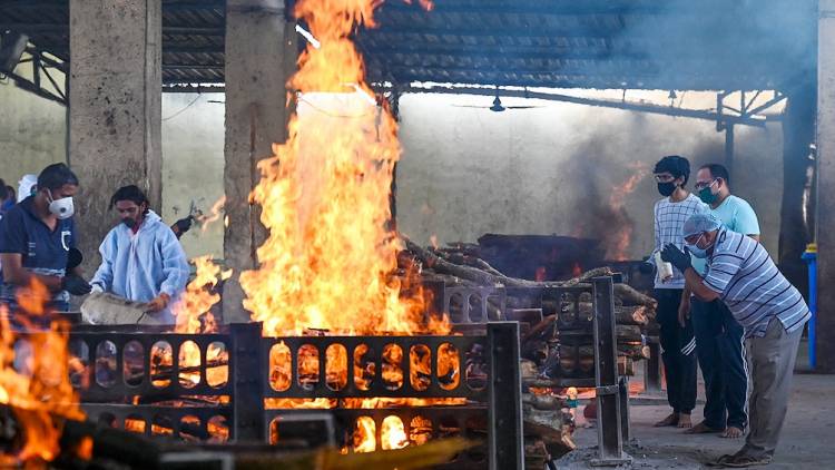 CORONAVIRUS: NUEVAMENTE INDIA ROMPIÓ UN RÉCORD MUNDIAL CON MÁS DE 346.000 CASOS DIARIOS