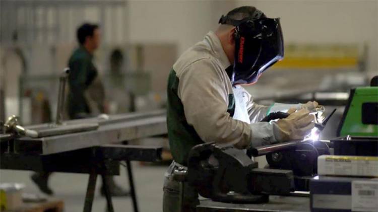 YA ES OFICIAL LA SUBA DEL 35%. DEL SALARIO MÍNIMO, VITAL Y MÓVIL