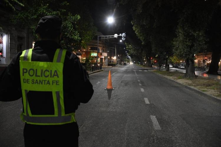 SUSPENSIÓN DE CLASES PRESENCIALES EN SANTA FE Y SE REDUCE LA CIRCULACIÓN VEHICULAR