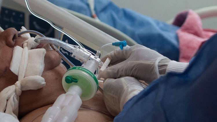 CORONAVIRUS EN ARGENTINA: PESE A LA BAJA DE CASOS, LA OCUPACIÓN DE TERAPIA INTENSIVA SIGUE BATIENDO RÉCORDS