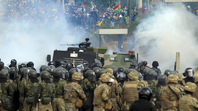 POR PRESUNTO ENVÍO DE MATERIAL BÉLICO A BOLIVIA DURANTE GOLPE DE ESTADO, LA FISCALÍA INICIÓ INVESTIGACIÓN 