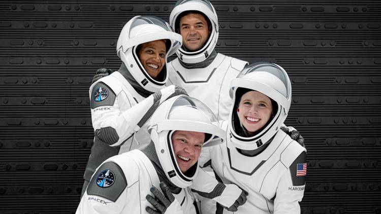 TURISMO ESPACIAL: POR PRIMERA VEZ, CUATRO ASTRONAUTAS NO PROFESIONALES ORBITARÁN ALREDEDOR DE LA TIERRA