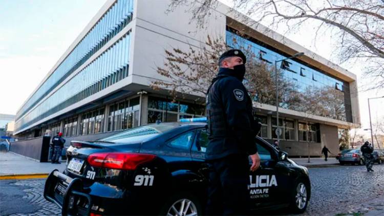 SANTA FE: REFUERZAN LA SEGURIDAD ANTE AMENAZAS DE MUERTE A LOS FISCALES DEL JUICIO A LOS MONOS