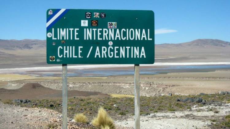 CHILE ABRIRÁ SUS FRONTERAS A AQUELLOS EXTRANJEROS QUE ESTÉN VACUNADOS