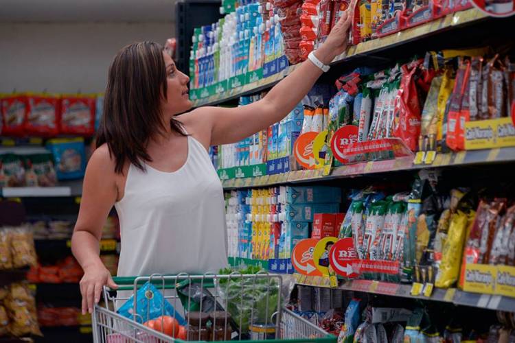 INFLACIÓN: EL GOBIERNO NACIONAL APUNTA A ACORDAR UNA CANASTA AMPLIADA PARA CONTENER LA SUBA DE PRECIOS