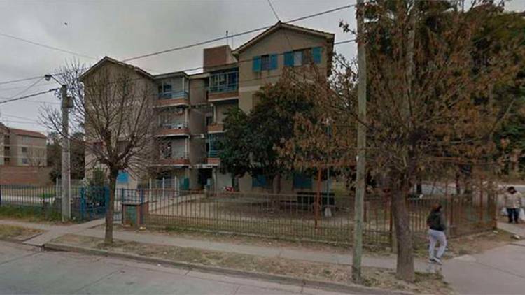 EN SALTA UNA NENA DE 6 AÑOS CAYÓ DESDE UN SEGUNDO PISO CUANDO INTENTABA CRUZAR A OTRO BALCÓN