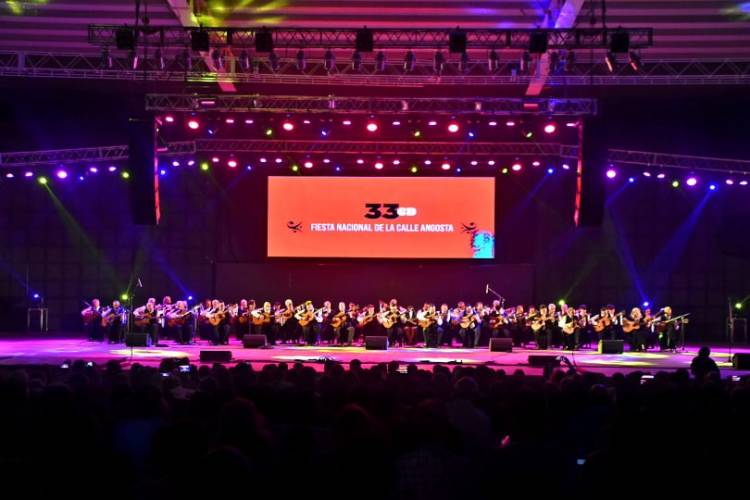 TRES NOCHES INOLVIDABLES SE VIVIERON EN LA 33º FIESTA NACIONAL DE LA CALLE ANGOSTA EN VILLA MERCEDES