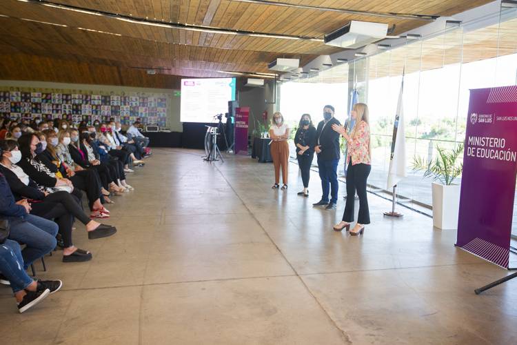 SAN LUIS: PRESENTARON EL PLAN EDUCATIVO PROVINCIAL 2022