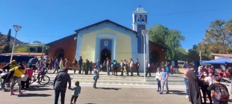 A LA ESPERA E LA TRADICIONAL PROCESIÓN, MÁS DE 230 MIL PERSONAS YA INGRESARON A VILLA DE LA QUEBRADA