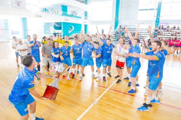 NACIONAL DE HANDBALL DE ADULTOS MAYORES A: RIVER Y SAN FERNANDO SE CORONARON EN SAN LUIS