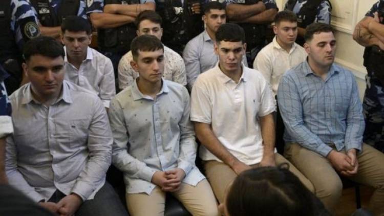 CRIMEN DE FERNANDO BÁEZ SOSA: PERPETUA PARA CINCO ACUSADOS Y CONDENA DE 15 AÑOS A TRES
