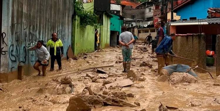BRASIL: INUNDACIONES Y DERRUMBES EN EL ESTADO DE SAN PABLO