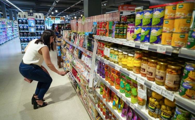 DURANTE EL MES DE FEBRERO LA CANASTA BÁSICA SUBIÓ 8,3% Y UNA FAMILIA NECESITÓ $177.000 PARA NO SER POBRE