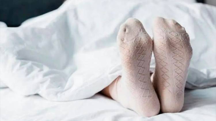 LA ALIMENTACIÓN Y EL SUEÑO: AFIRMAN QUE DORMIR MÁS DE 9 HORAS O MENOS DE 6, AUMENTA EL RIESGO DE SOBREPESO
