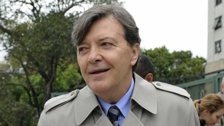 CÉSAR MILANI