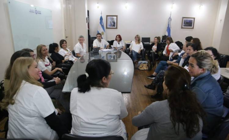 TUCUMÁN: ALGUNOS PEDIATRAS DE LA PROVINCIA SE REUNIERON CON EL MINISTRO DE SALUD PARA TRATAR LA SITUACIÓN DE LA BRONQUIOLITIS EN LOS CENTROS DE ATENCIÓN PRIMARIA
