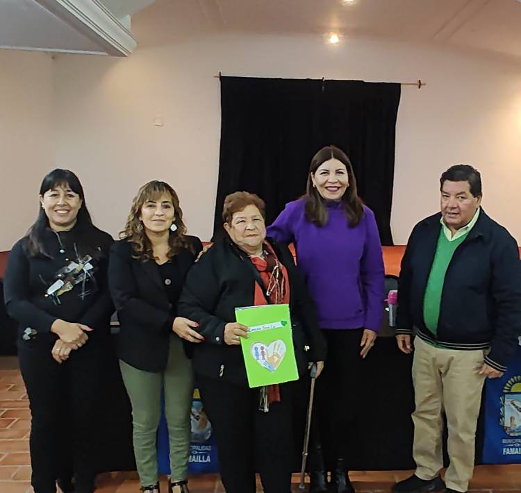 TUCUMÁN: SE ENTREGARON BENEFICIOS EN FAMAILLÁ